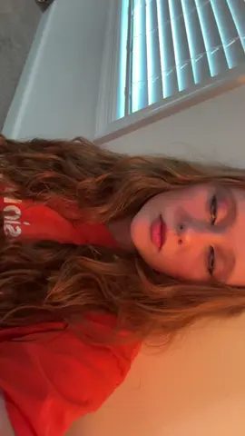 😗