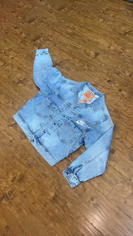 Levi’s x Nike Denim Jacket. Mm too clean🧼🧼🧼  #Nike #Levis 