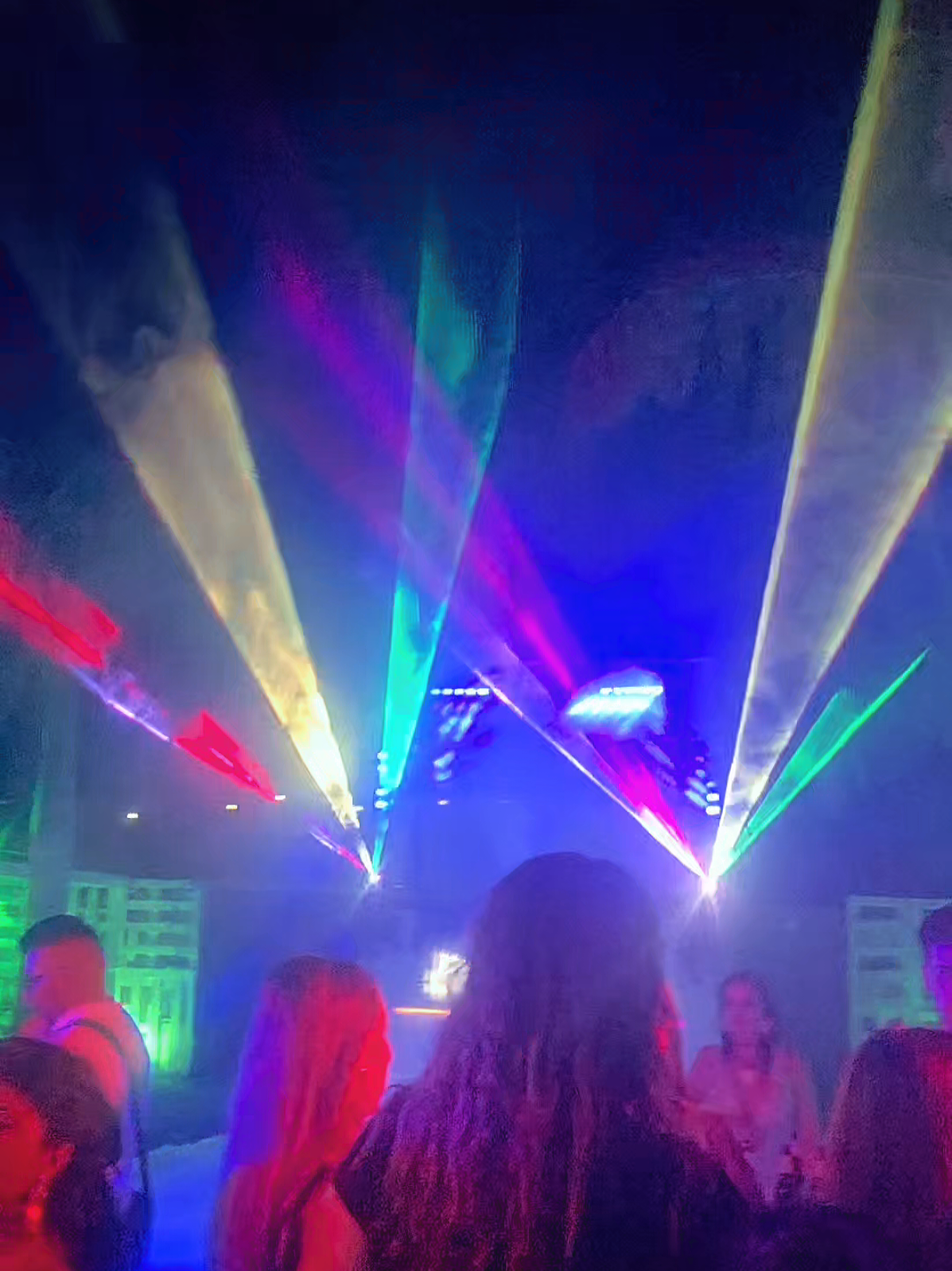 La noche no se cuenta, se vive… ¿Tú dónde estabas cuando esto pasó? 🔥🍸 #fyp #tiktokviral #nightvibes #p@Bambú Club La herradura ubparty #fiestaloca