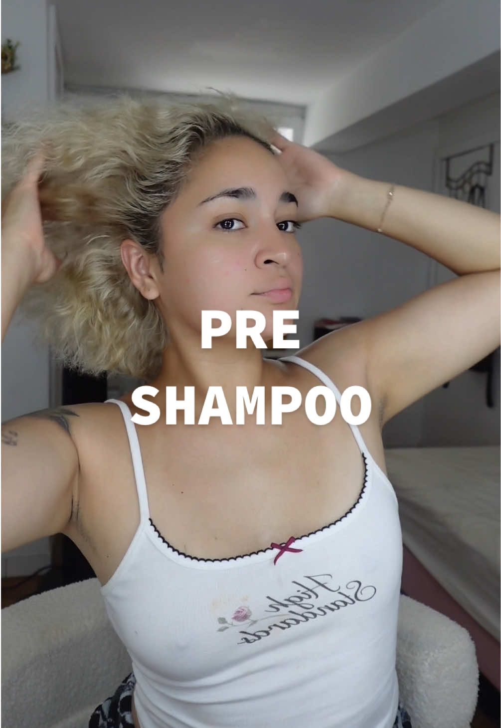 Eh aqui mi rutina de pre shampoo utilizando mis dos aceites favoritos. El de @Fable & Mane y el de @aavrani 🧸🧴🫧 #cabellocolocho #cabellodecolorado #rubiocenizo #crecimientodelcabello #cabellosanoybrillante #platinumblonde #cabellomaltratado #cabellosaludable 