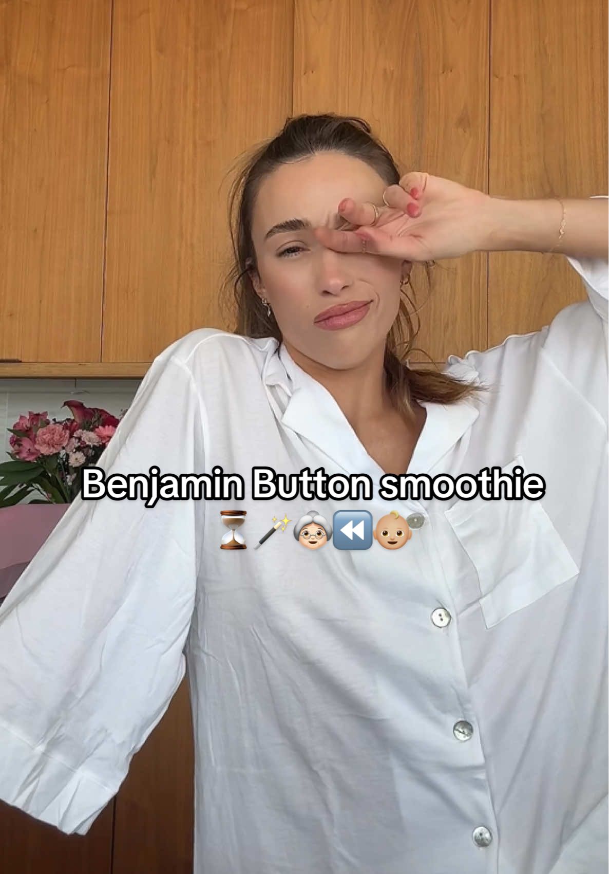 Try my Benjamin Button smoothie if you want to feel like you woke up five years ago @Thorne Health Shop ⏳🪄👵🏻⏪👶🏼 ps. How do we get this in @Erewhon  ??? (Linked product in my bio)