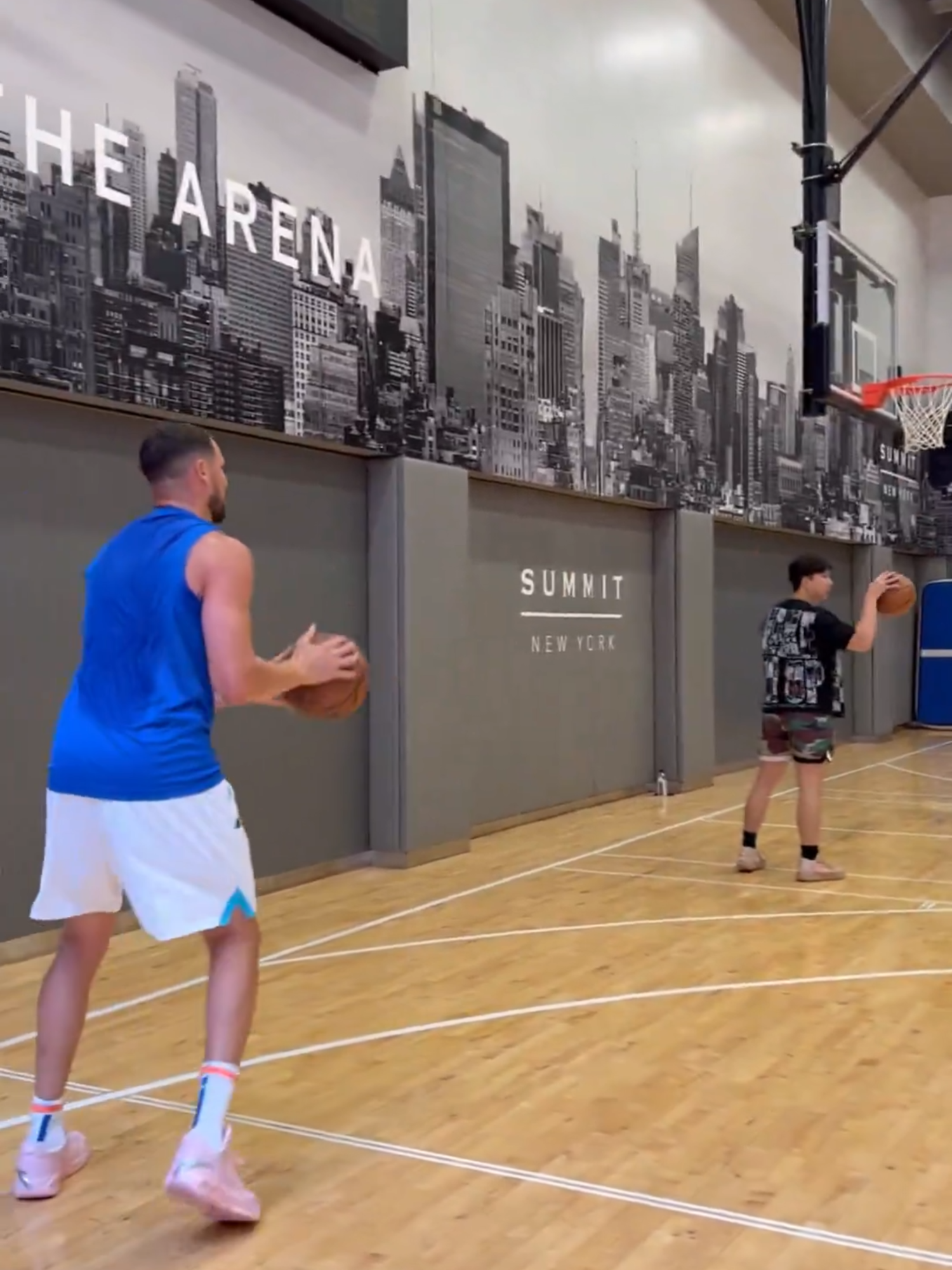Klay Thompson casually hitting 70 threes in practice today. 😳🎯 [via @cbrick603]