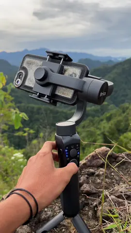 Gimbal 3 gerakan yang smoot dan stabil bukan kaleng kaleng.🎥 #gimbalstabilizer #brica 