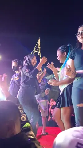 Bu RT e nyawer @desiafrika opo g menyala....#fyp  #rt31 #fypシ #pendem #preisambatsquad  #junrejokotabatu #karnavalsoundsystem #desiafrika 