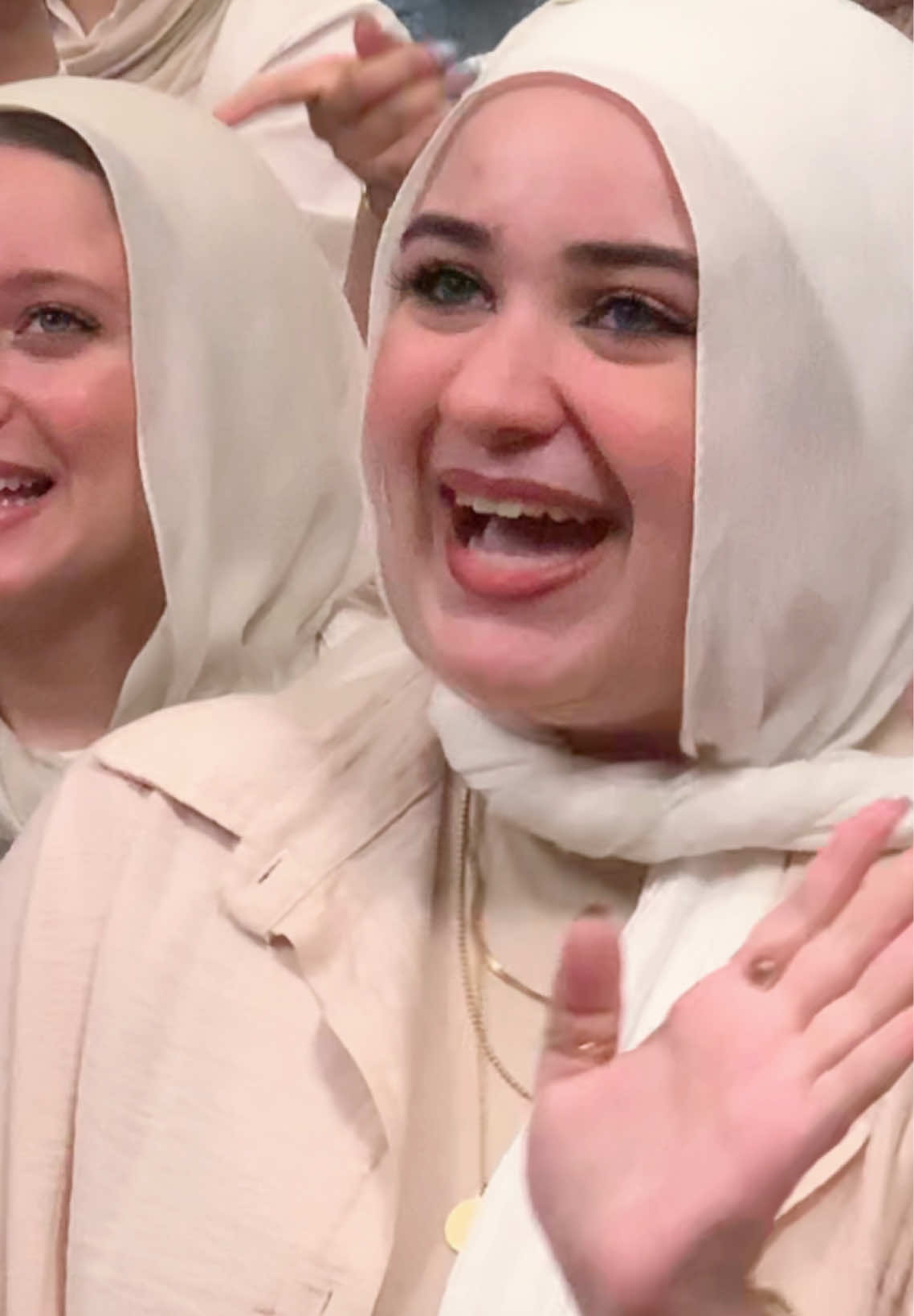 وصلناااا عقبالكوو 😂🫵🏻👋🏻#fyp #كورال_اون #oun_choir #الشعب_الصيني_ماله_حل😂😂 #Mayra_gamal 