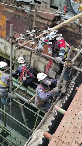 Bertempurlah sehancur hancurnya layaknya seorang laki laki,ingat..! SEHANCUR HANCURNYA⛑️✋ #scaffolder #scaffolding #scaffolderindonesia #scaffoldermuda 