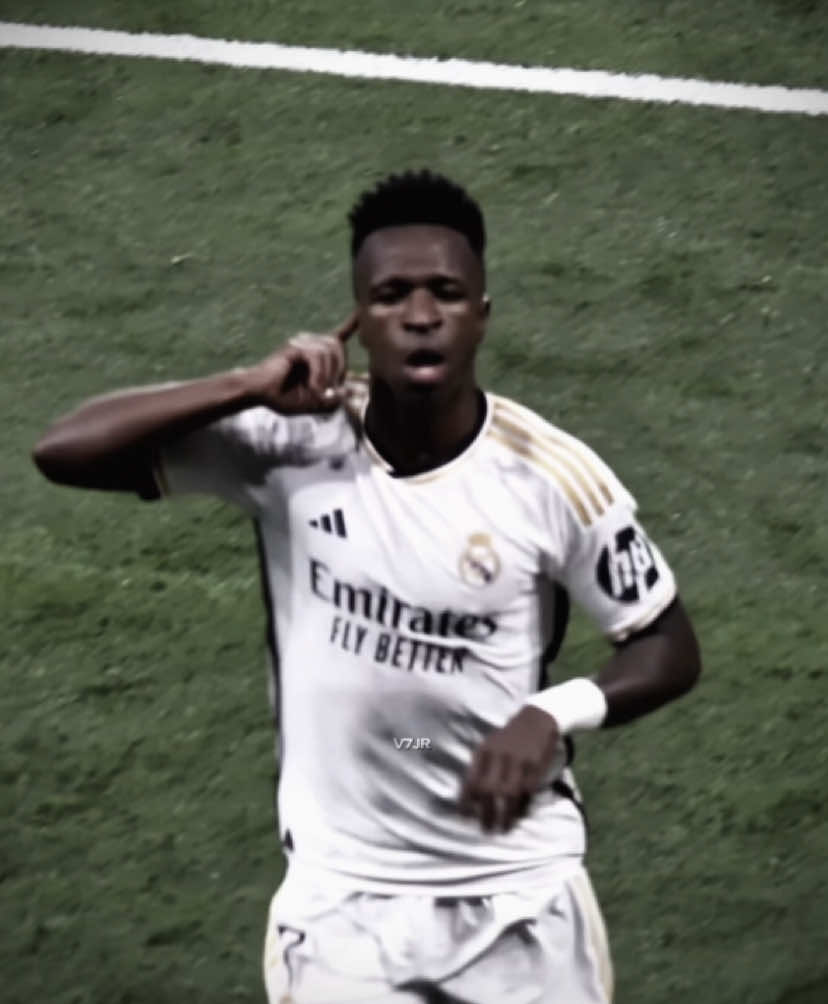 Vini might be leaving✨💔#viniciusjunior #vinijr #realmadrid #edit #fyp #v7jrz 