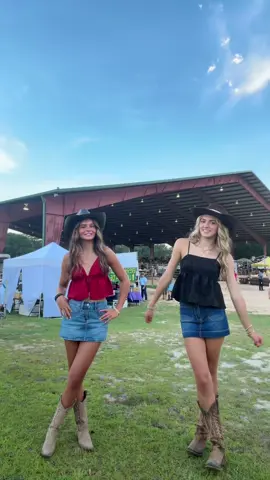 yeehaw @Lyla J 🌅 #xyzbca #fypシ゚viral #rodeo #countrygirl 