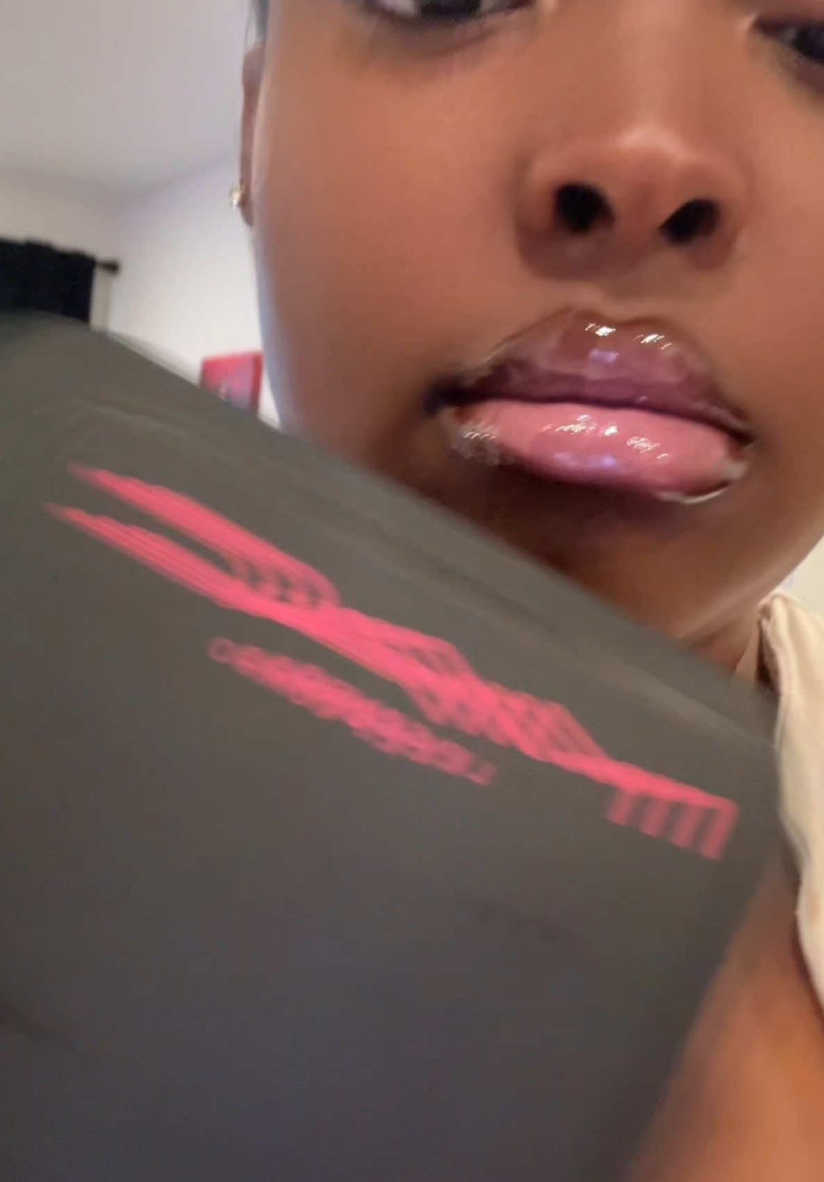 @JT 🦋 this lip combo TEA. @maccosmetics 