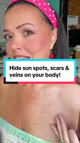 Face card never declines. Chest card? That’s a different story. Age spots, sun damage, puppy scratches…watch this cover it all! @Westmore Beauty #westmorebeauty #westmorebodycoverageperfector #bodymakeup #matureskinfriendly 