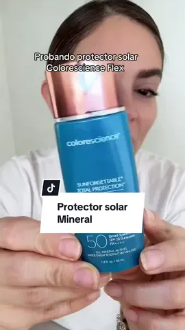 Desarrollado por la tecnología EnviroScreen ®, esta fórmula 100% mineral hidratante y rica en antioxidantes brinda una protección completa contra los agresores ambientales.  Proporciona una protección inigualable contra los daños solares y la contaminación.  Brinda una protección ambiental contra los rayos UVA/UVB, contaminación, luz azul y radiación infrarroja.  Sin aceite, hipoalergénico Ingredientes activos 100% libres de químicos Amplio espectro SPF50/PA +++ Resistente al agua y al sudor (40 minutos) Ideal para todo tipo de piel y tonos #skintok #medicina #melasma #dermatologa #skincare #sunscreen @Colorescience 