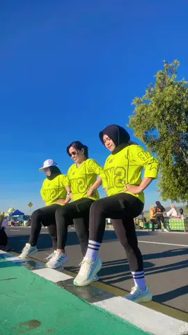 Bersama @Arnetha_sanjaya2  dan @dek.diaaan  #sxb #sxbsportindonesia  #sxbsportbajusenam 