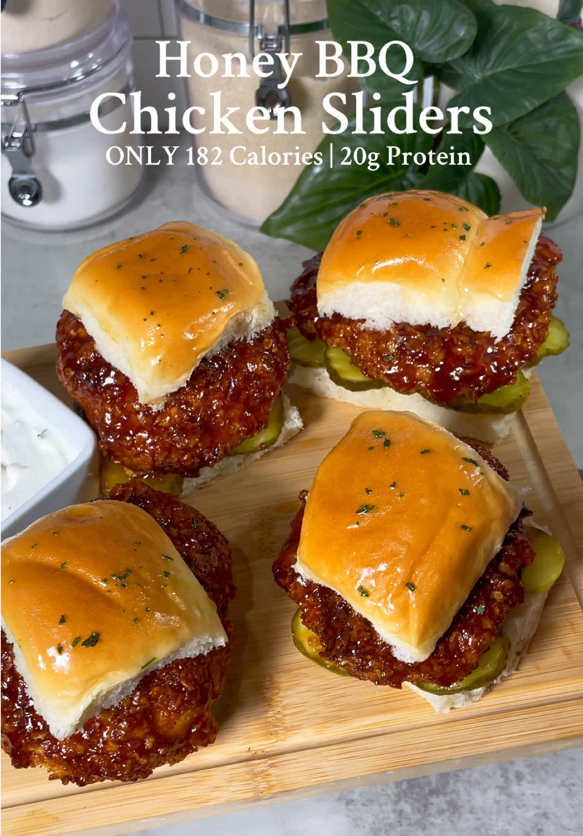 honey bbq chicken sliders (:  📘 grab my low calorie cookbooks for more recipes, the link is in my bio & my website: nutritionfromkay.com 📘 serving size: 1 chicken slider calories per serving: 182 ✅ protein per serving: 20g 💪 #chickensliders #lowcalorie #highprotein #healthyrecipes #chickenrecipe #creatorsearchinsights 