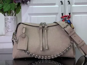 #lv #lvbag #lvhanditall #lvmahina #lvhandbag