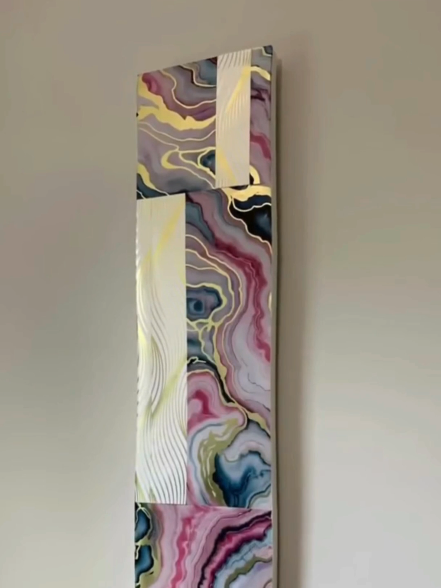 Modern Art Piece from Peel & Stick? YES! Try This DIY #wallart #homeimprovement