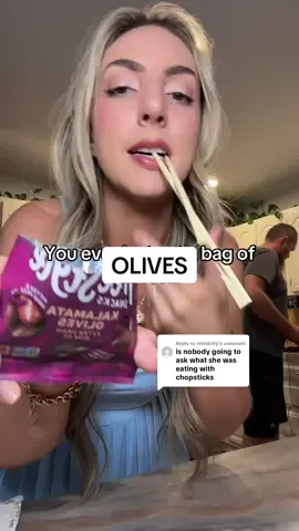 Replying to @misskitty if you’re a savory snack girlie, you need these in your bag zero carbs. low cal. vegan. gluten-free. keto-friendly. and they’re from a small woman-owned brand 💌 way better than mindlessly eating chips—these actually satisfy cravings #tiktokshopcreatorpicks #spotlightfinds #dealsforyoudays #lowcarbsnack #vegansnackideas #glutenfreesnack #snacktok #womensupportingwomen #lunchboxsnack #olivesnackpack #disclaim disclaimer: this price / deal is ONLY VALID at the time of posting and is not a permanent price. 