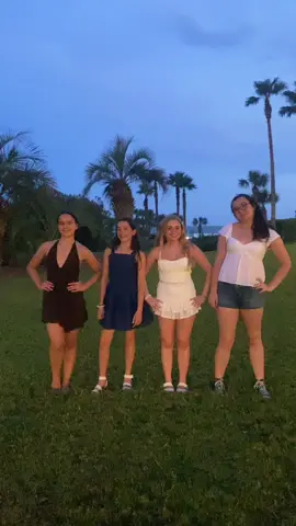 COUSINS DANCING #trending #fyp #foryou #annafayeslays #viral #preppy #annafaye #fypシ #bekind #positivity #iloveyou #preppyannafaye #florida #vacation #annough #dance #OOTD #outfitinspo #tiktokdance 