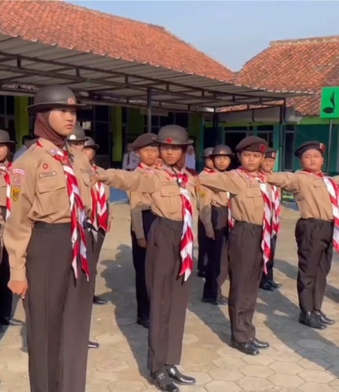 Pramuka_cigugur MPLS_2025 #scoutranger #kabbandung #sekolahdasar #sekolah #kwarnas #kwarda #pramukaindonesia🇮🇩⚜️😎 #pramukakeren ##pramuka #scout 