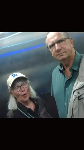 Confusing the trackers in the elevator! 