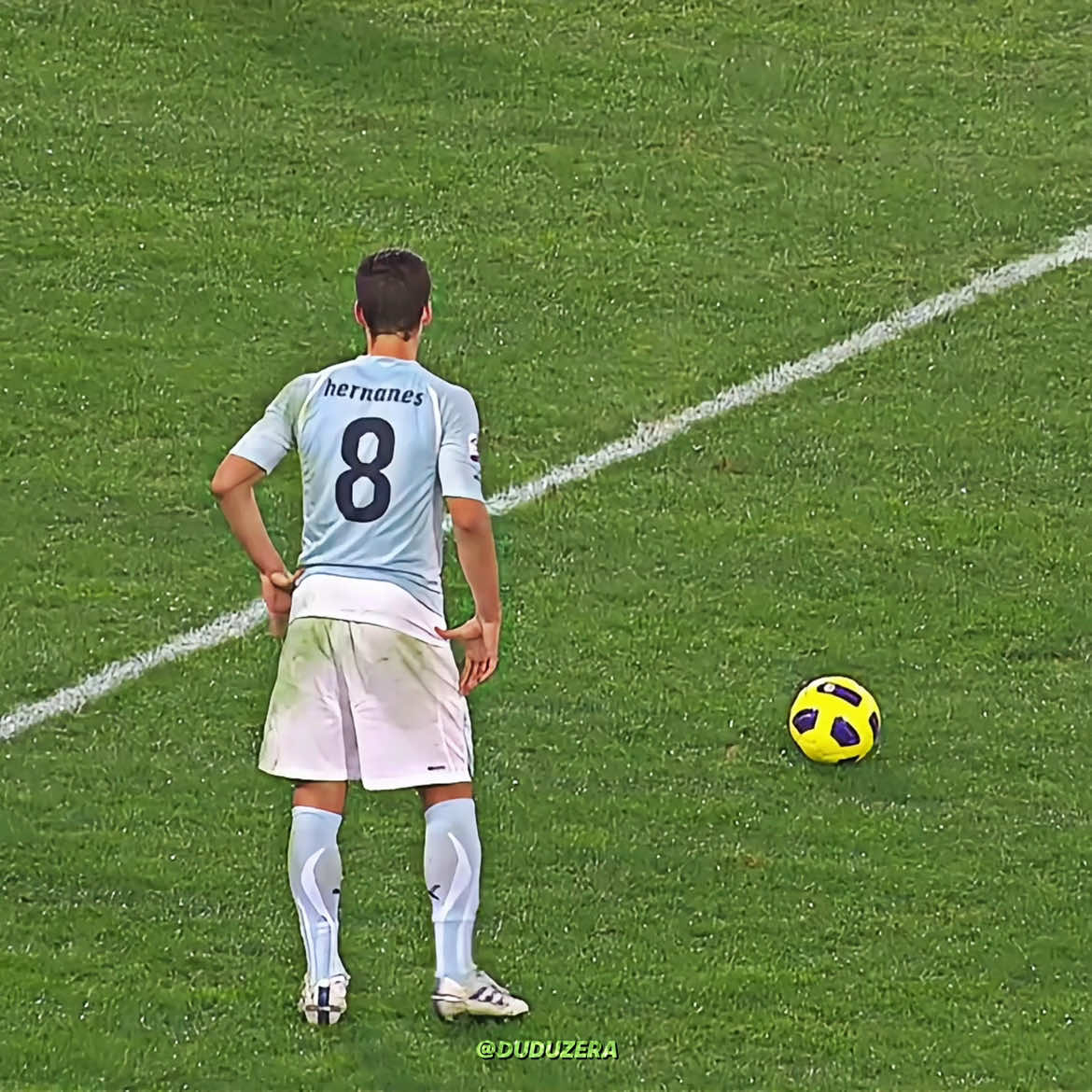 No auge da carreira, Hernanes esbanjava classe e talento como poucos. Footage rights provided by WSC Sports #hernanes #nostalgia #footballtiktok 