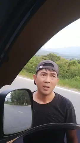 mọi người biết thằng này là thằng nào không vậy ..kk