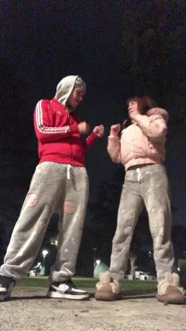 las pantuflitas de conejito jaja #viral #paratii #fyp #amor #greenscreen #pareja @RODRI⚡💸 