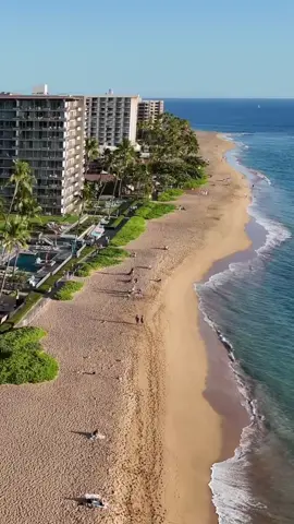 Ka'anapali Beach is one of our favorite spots on the island 🌊🤙😎 What's yours? #maui #hawaii #kaanapali 