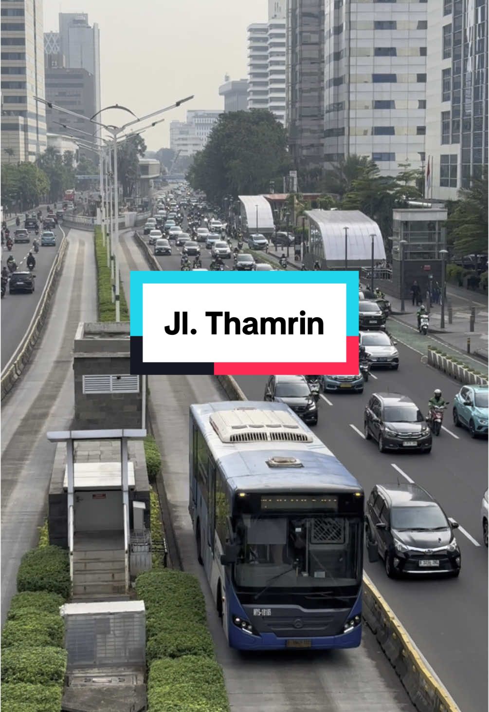 Bagian 119 | video mentahan vibes jakarta di jalan sudirman-thamrin, Jakarta Pusat. 📍Halte Bundaran HI #jakarta #mentahanvideo #jakartavibes #bundaranhi #cityview #fypjakarta 