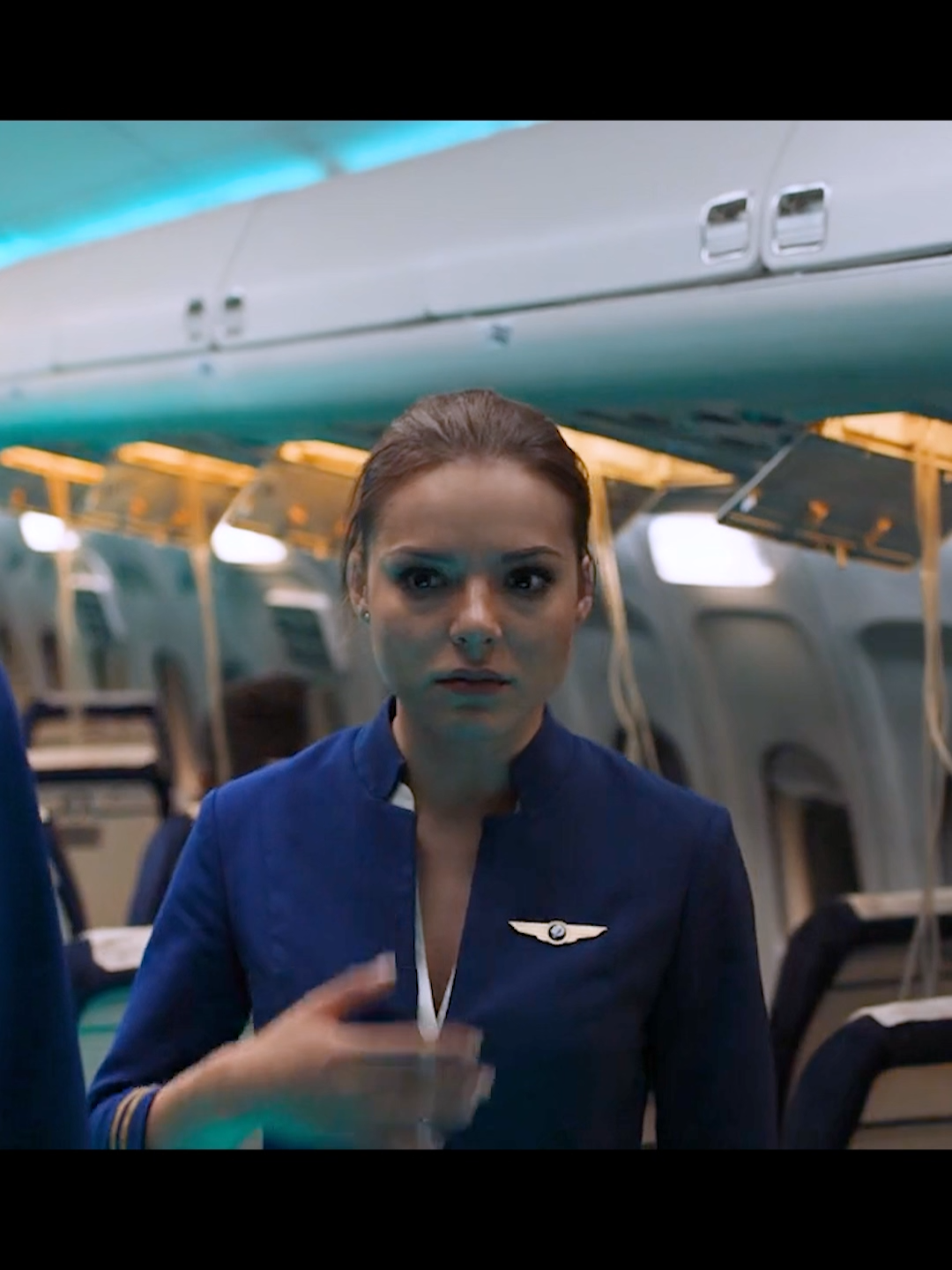Woman stuck on a creepy flight, is it all about a black vapors#movieclip #foryou #foryoupage #movies #tik_tok #foryoupag #tiktokviral #fyp #usa #us #movieclips🎬 #usa_tiktok #ustiktok #scifimovies #suspense #terror #terrormovies #Monsters #jet