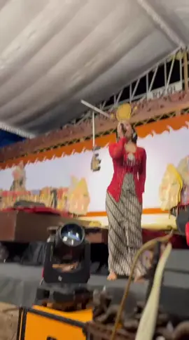 #titipkangen #budayajawa #sinden #budayaindonesia 