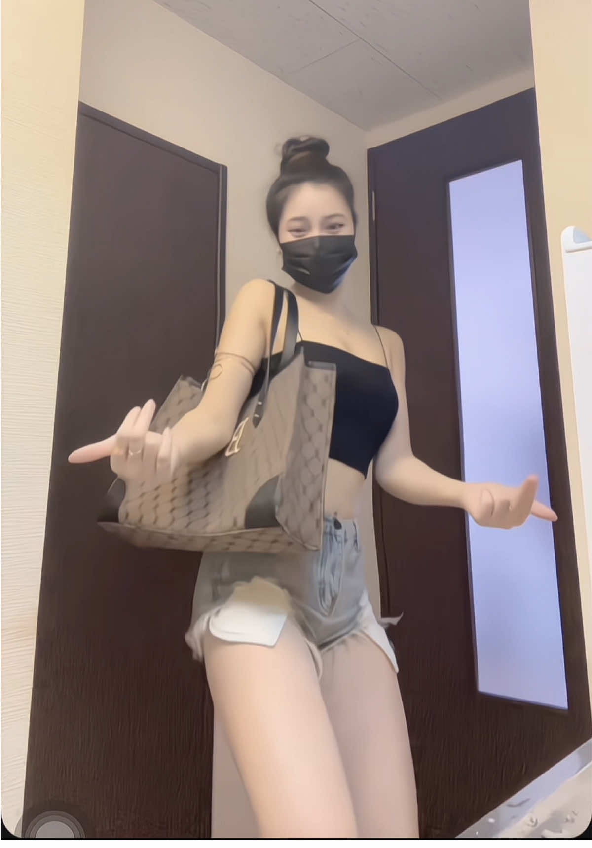 Trộm vía đi chợ ăn mặc như khùng 🤪 #xuhuong 