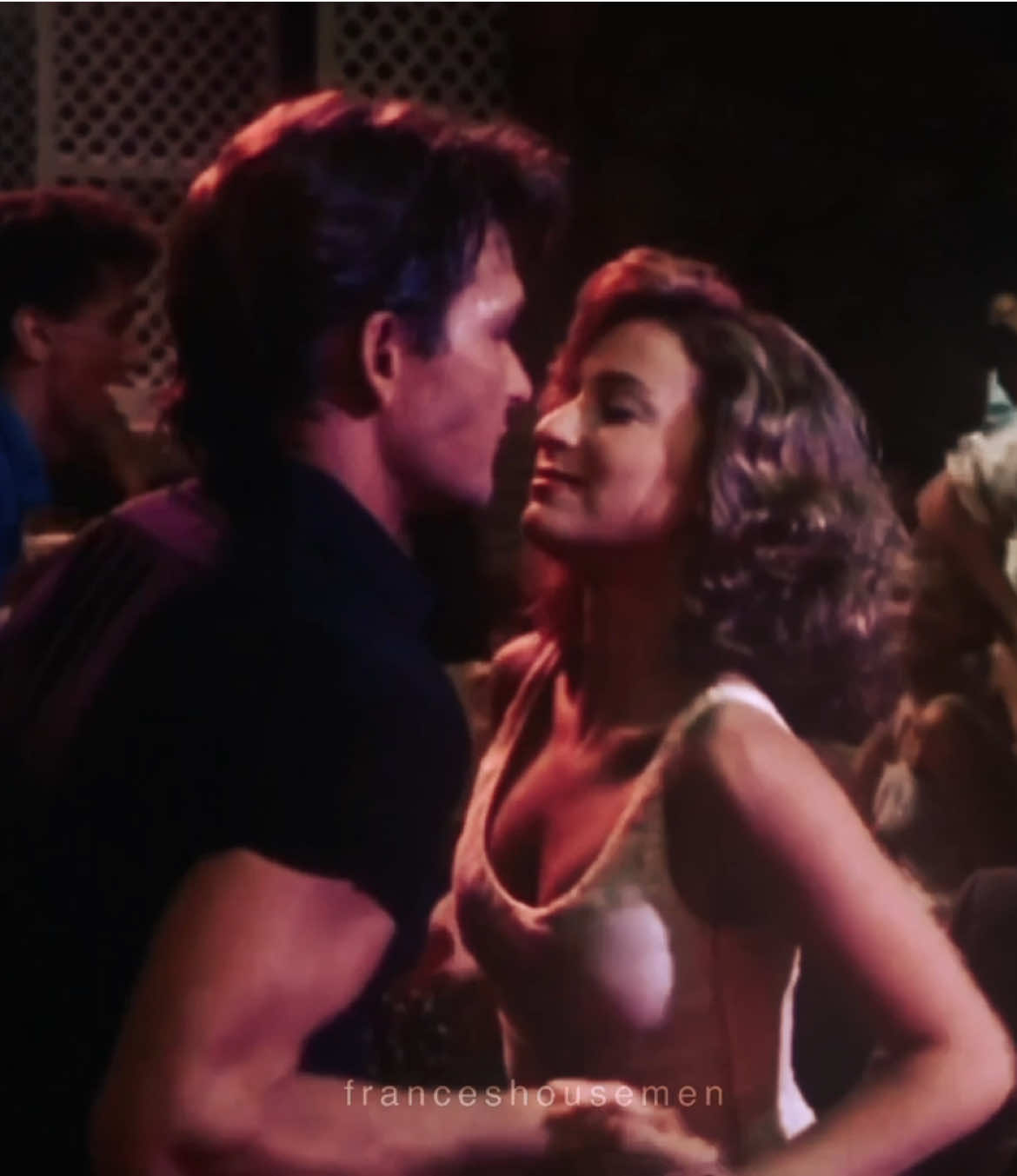 into the groove 💃🪩🕺 | #dirtydancing #johnnycastle #franceshouseman #babyandjohnny #intothegroove #patrickswayze #jennifergrey 