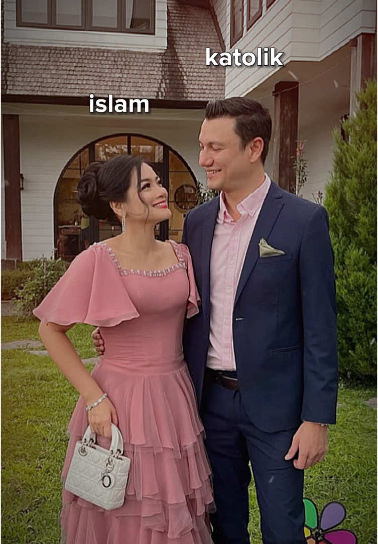 Ada Yang Masih Ingat Perjuangan Cinta 2 Aktor Ini?🥹 #titikamal #cristiansugiono #mualaf #bissmillahfyp 