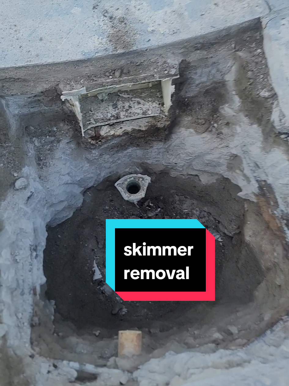 Pushing and pulling we manage to drain the pool enough to get the old skimmer out. tomorrow we will plumbing the new one in. #plumbing #skimmer #plumbers #plumbersoftiktok #plumberlife 