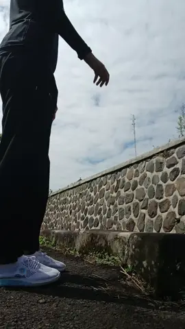 bikin ini ga harus sama pasangan kan? boleh sendiri kan? (tolong jawab 