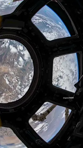ISS see ohhh beautiful #ISS #space5600 #foryou #foryoupage #viraltiktok #viralvideo #whotofollow #100million #capcut #tiktok #moon #500k #zoom #space #sun #whattowhatch? #star #ISS #space5600 