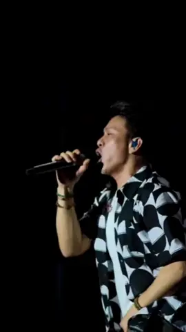 langit tak mendengar #noah #arielnoah #noahband #konser #sahabatnoah #fyp 