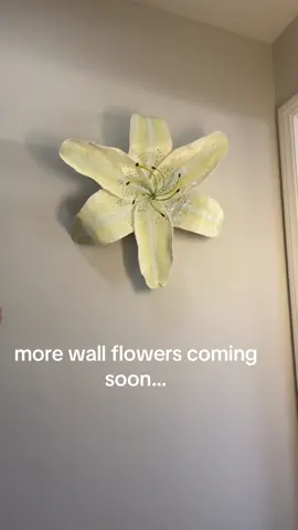 can’t wait #sculptures #papermache #pinterest #hibiscus 