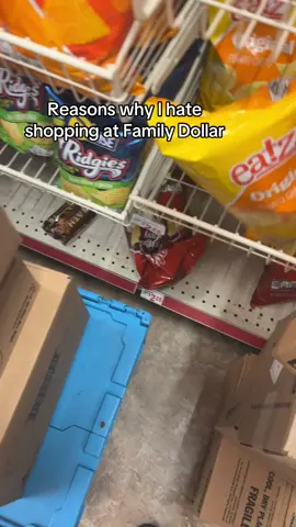 This store wasn’t too bad but it’s usually worse! Can’t get to certain items boxes are in the way and shelves are empty because they are not unpacking them #instacartshopperproblems #familydollar #instacart  #sidehustle #fyp #foryoupage 