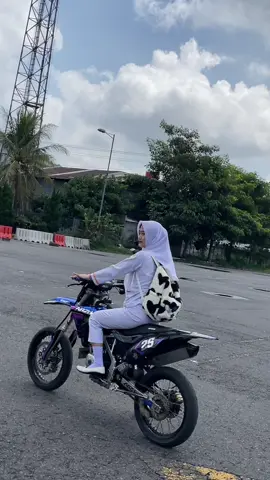 @( ◜‿◝ )♡ 🤙 #klxgordon #klxsupermoto #supermoto #fyp 