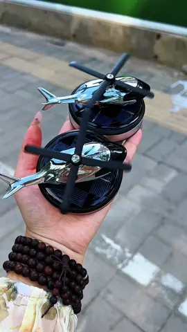Solar helicopter freshener—spins, smells and spices up your dash! 🌞 Fits any car, instant aroma + decor win. 🚗✨ #CarFreshenerGoals #SolarRotaryVibes #DashboardCharm #UniversalCarDecor #HelicopterAroma #CarTokEssentials #InteriorUpgrade #SolarGadget#dealsforyoudays 
