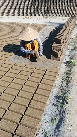 selesaikan kerjaan tadi pagi.. semangat para kuli 💪💪💪