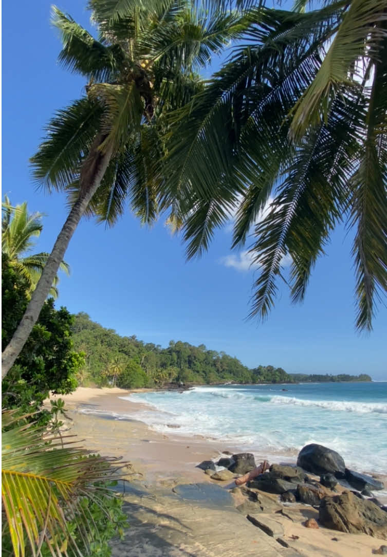 2025 masih nemu laut se-biru tosca ini di pesisir barat🌊 #bandarpugung #pugunglemong #lemonglampung #lemongpesisirbarat #krui #kruipesisirbaratlampung #kruilampung #ijamitkrui #pesisirbarat #pesisirbarat_krui_lampung #pesisirbaratlampung #pesisirbaratupdate #pesisirbarathits #pesisirbaratkrui 