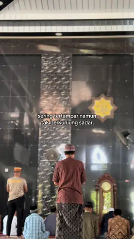 jangan lupa sholat #selfreminder #fyp #quotesaesthetic #quotesislami #reminder 
