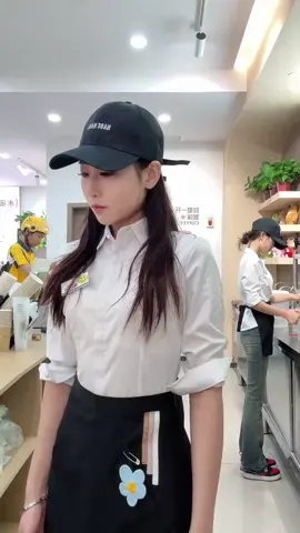 自拍一个#刀马刀马 #奶茶妹妹 #潮流舞蹈地图