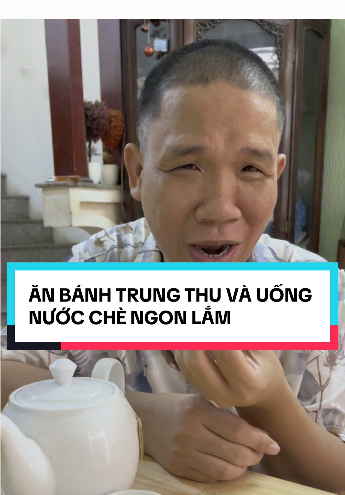 ĂN BÁNH TRUNG THU VÀ UỐNG NƯỚC CHÈ NGON LẮM #suhipshop #giadinhsuhip #xuhuong #tmgr #banhtrungthu 