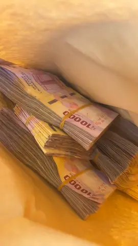Y’all don’t sleep like poverty will attack you guys #viralvideos #videoviral #tiktokcameroon🇨🇲tiktokafrica #fupシ #fpy #everyone #tiktokviral #fypシ゚ #tiktokchallenge #naijatiktok #expensive #