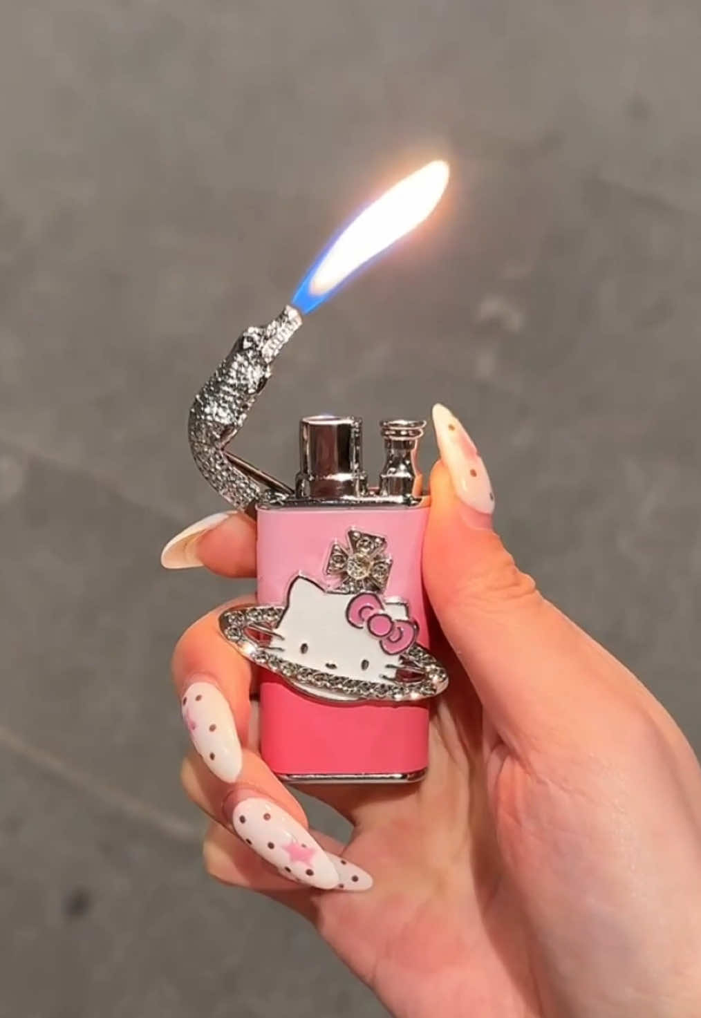 #hellokitty #lighter #lighters #cutelighter #coollighters #cool #gift #tiktokshop #fyp 