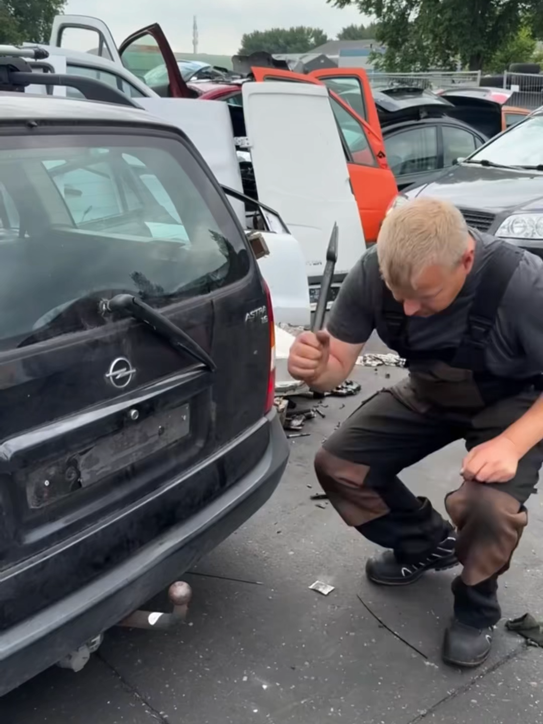 Replace your car parts yourself and save $3,000 a year!#tips #foryou #car #knowledge #DIY #skills #driving #fpy