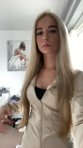 😝
